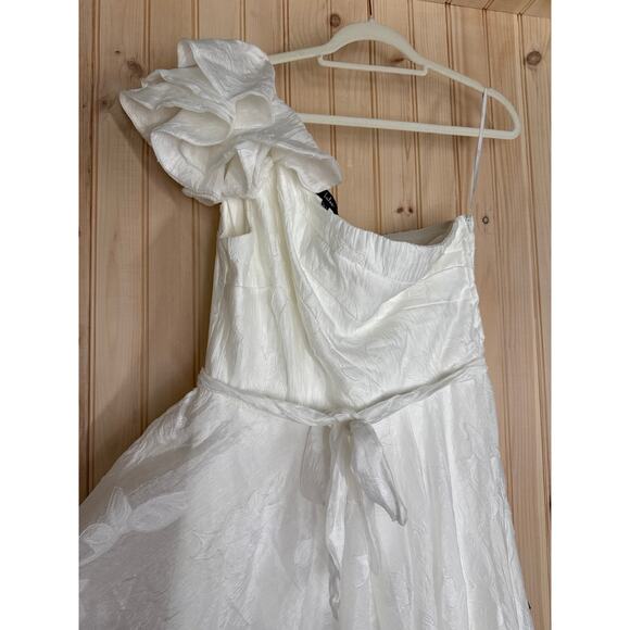 NWT Lulus Sweet Definition White Burnout Ruffled One-Shoulder Midi Dress Size XL - Picture 5 of 10